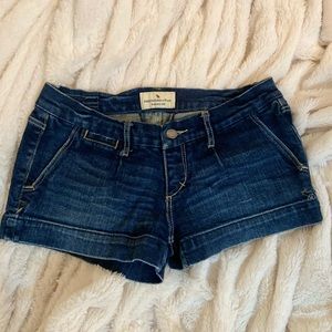 Who wears short shorts?! YOOOU! A&F Jean Shorts